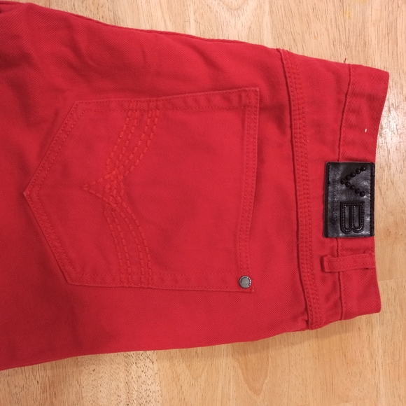 Red denim jeans for men in very good condition. Red color.34x32R - Picture 2 of 7